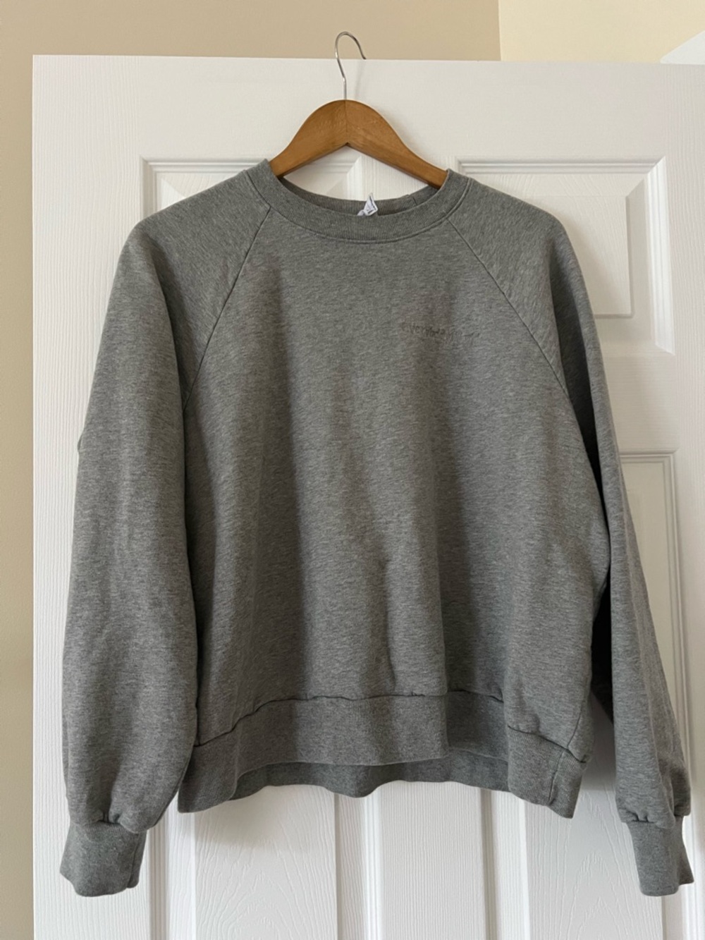 Everybody.World Crewneck Heather Raglan